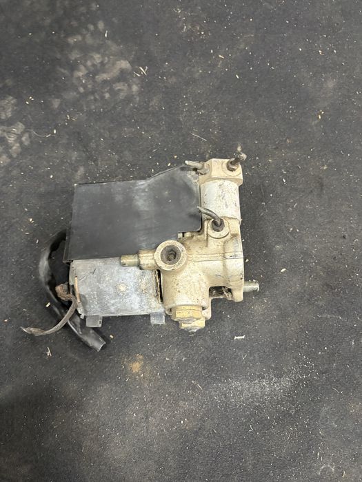 Mercedes w124 2.0i ABS АБС Помпа