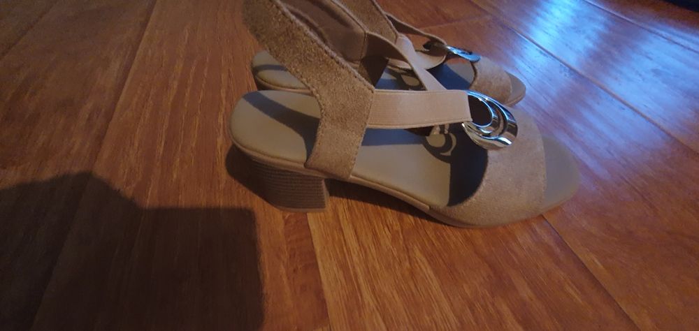 Sandale damă cu toc gros