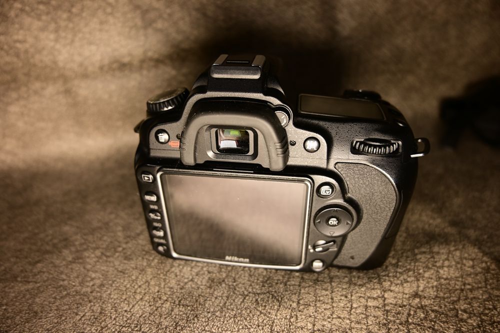 NIKON D90 в отличном состоянии.Body