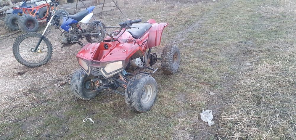 Vând atv și cross defecte