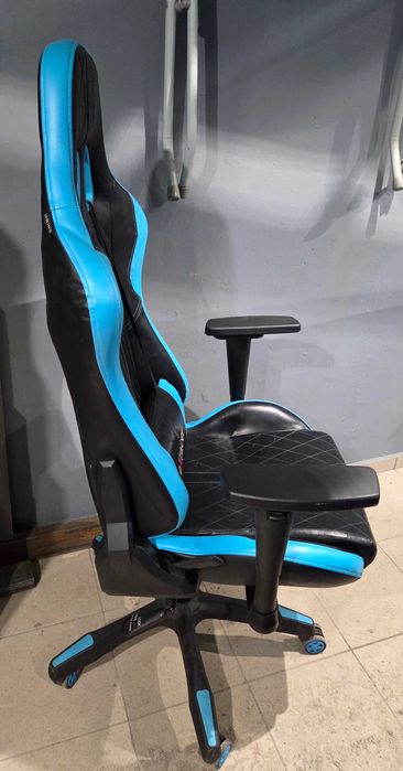 Геймърски стол и директорски стол