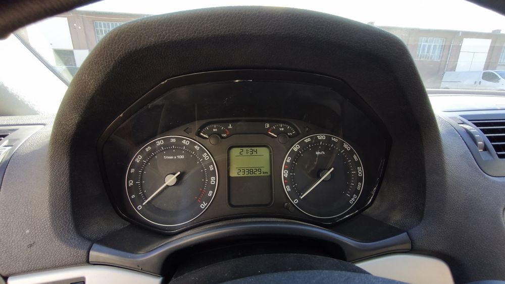 Skoda Octavia 2 1.6 benzina