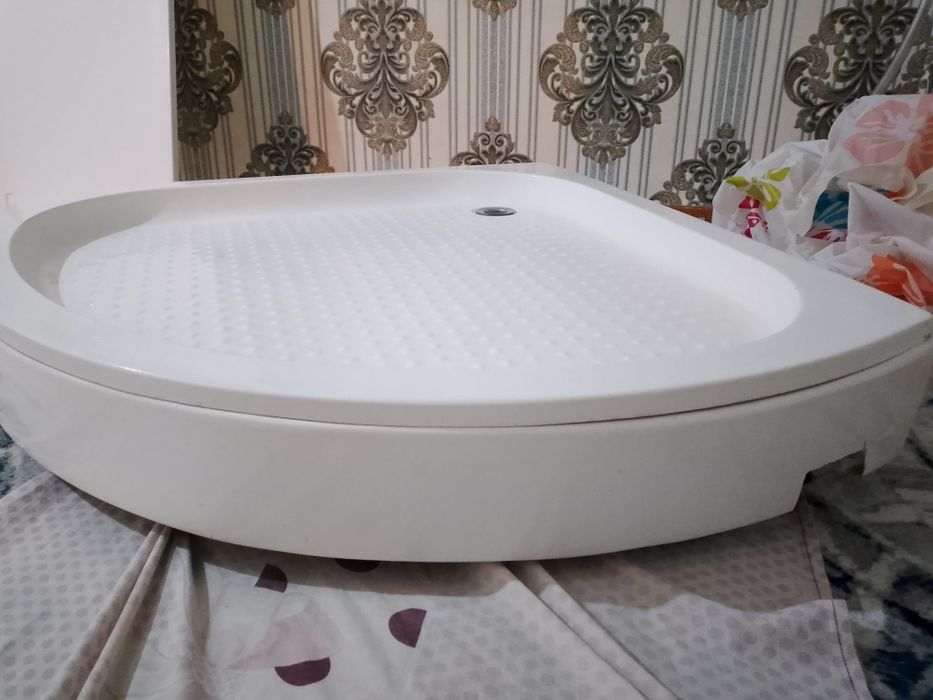 Akril vanna tez sotiladi. Manzil.Toshkent Yunusobod tumani 11