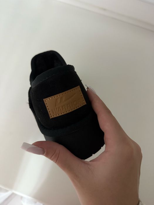 Продам новые угги срочно