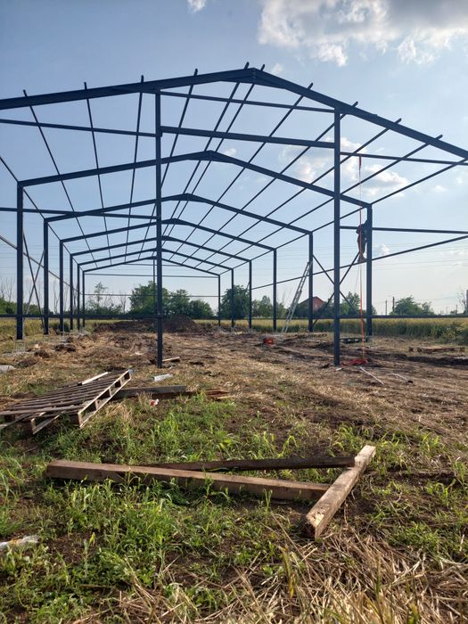 Structura hala metalica de 12x30x4
