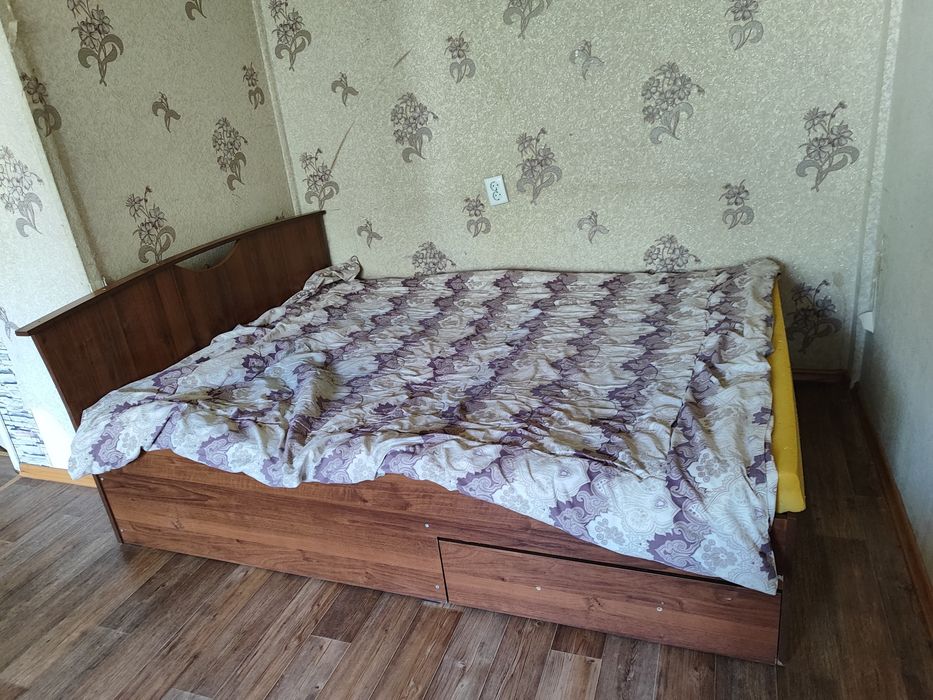 Отдам даром 2 спальную кровать