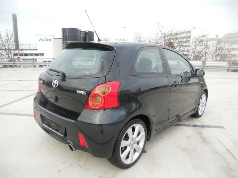 Toyota Yaris TS 2009 на части