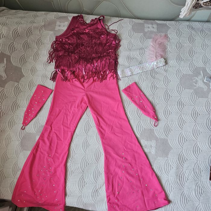 Продам танцевальные костюмы