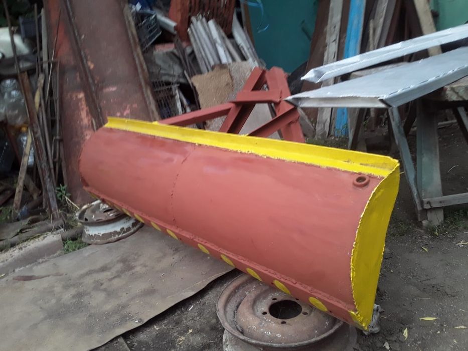 Скребок лопата на трактор