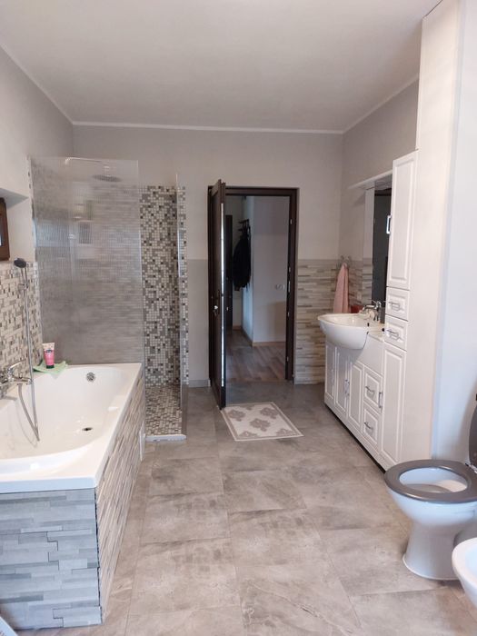 Casa construcție noua