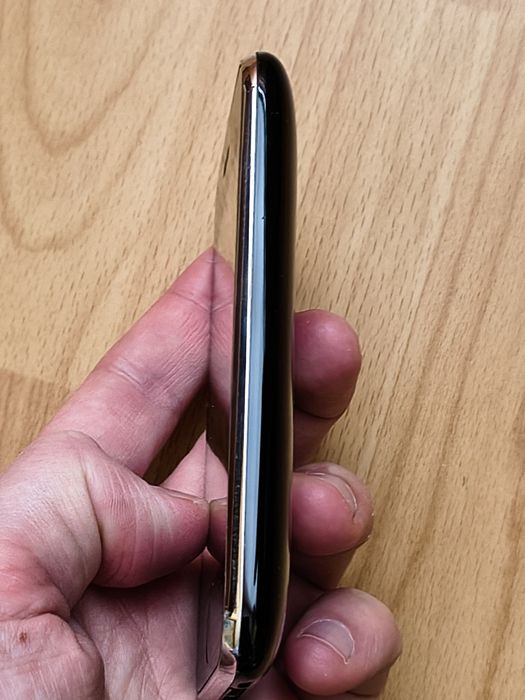 iPhone 3Gs 16GB, чист айклауд