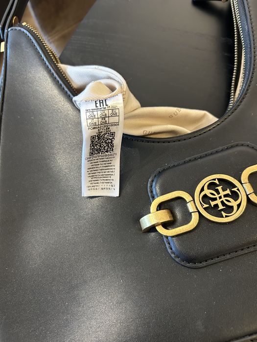 Кожена чанта GUESS