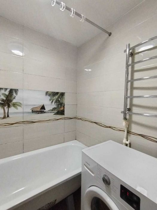 Продается  3  комн квартира Васильковский,35