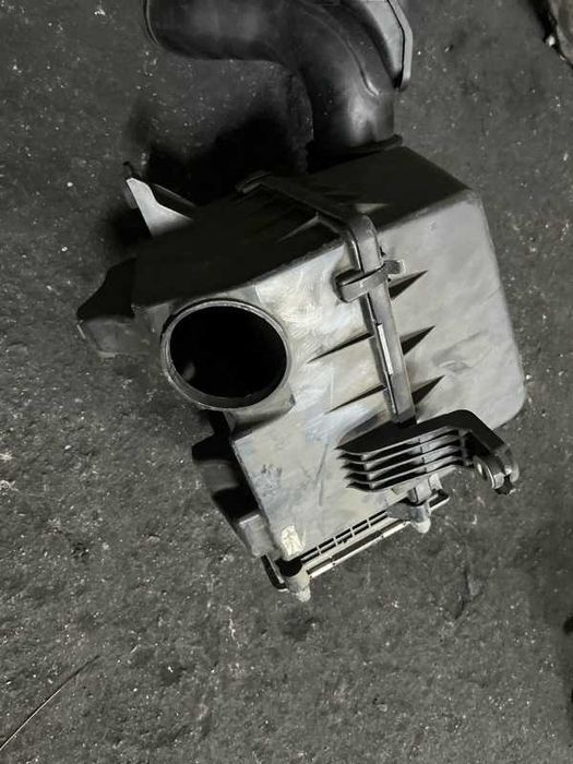 Корпус воздушного фильтра Hyundai Sonata NF