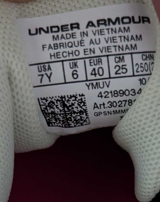 Under Armour Curry 11 Golden State Warriors баскетболни маратонки номер 40 от Сащ