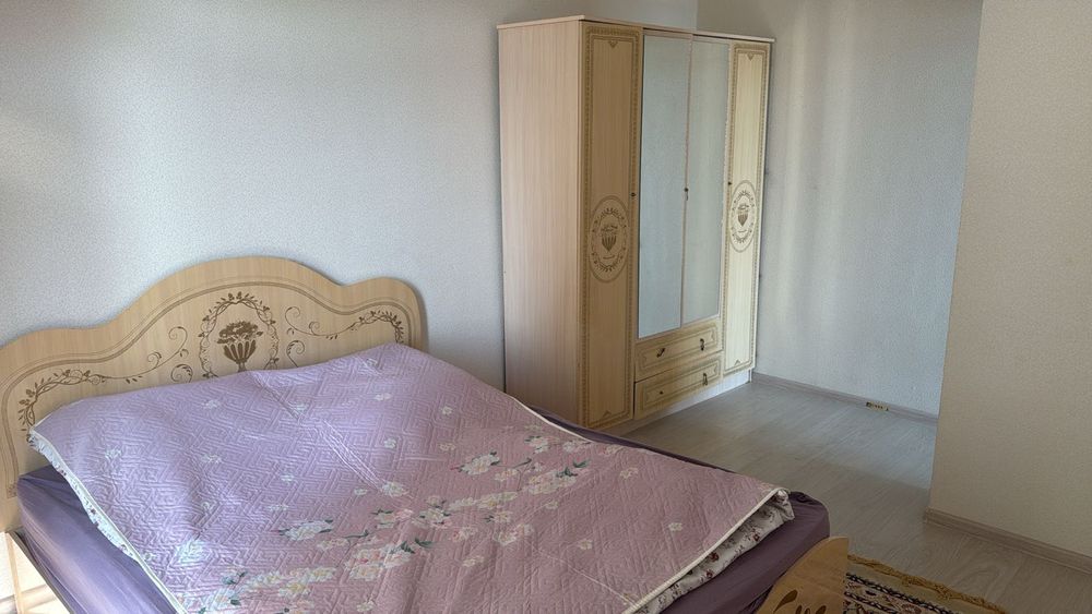 Спальный гарнитура с кроватью