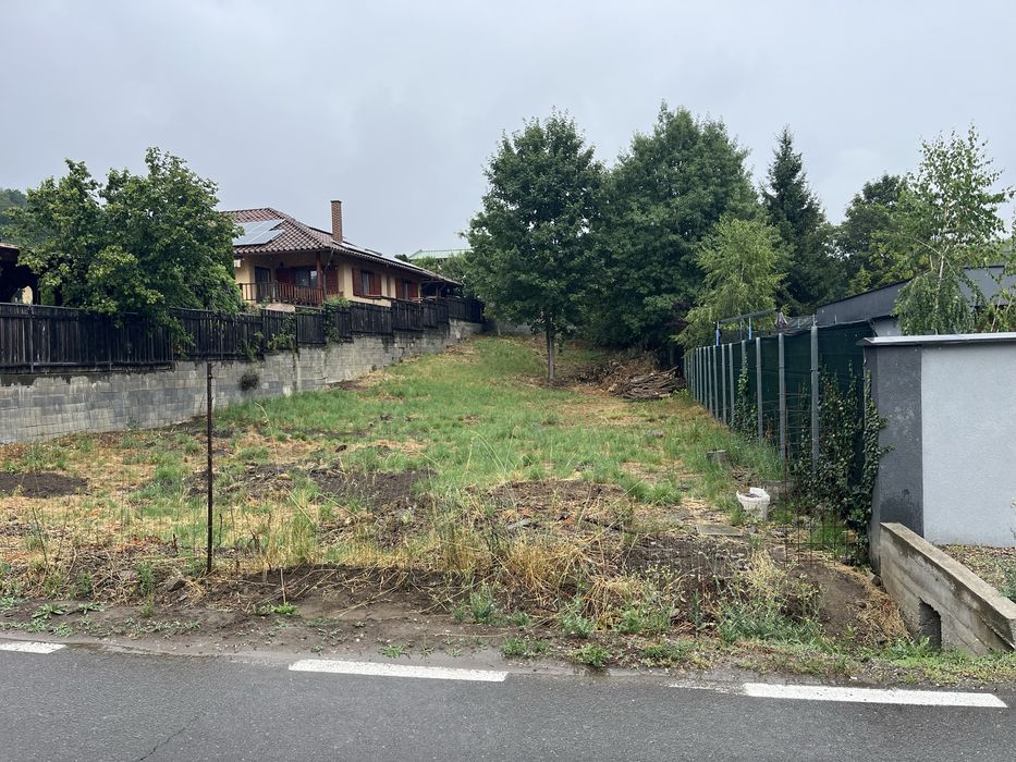Teren intravilan Corunca