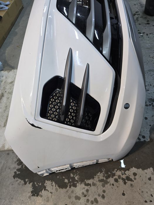 Бампер в сборе б.у оригинал Exeed lx