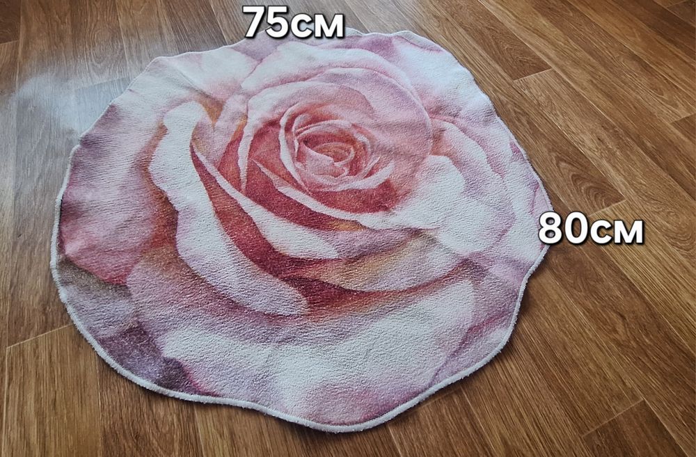 Килим във форма роза