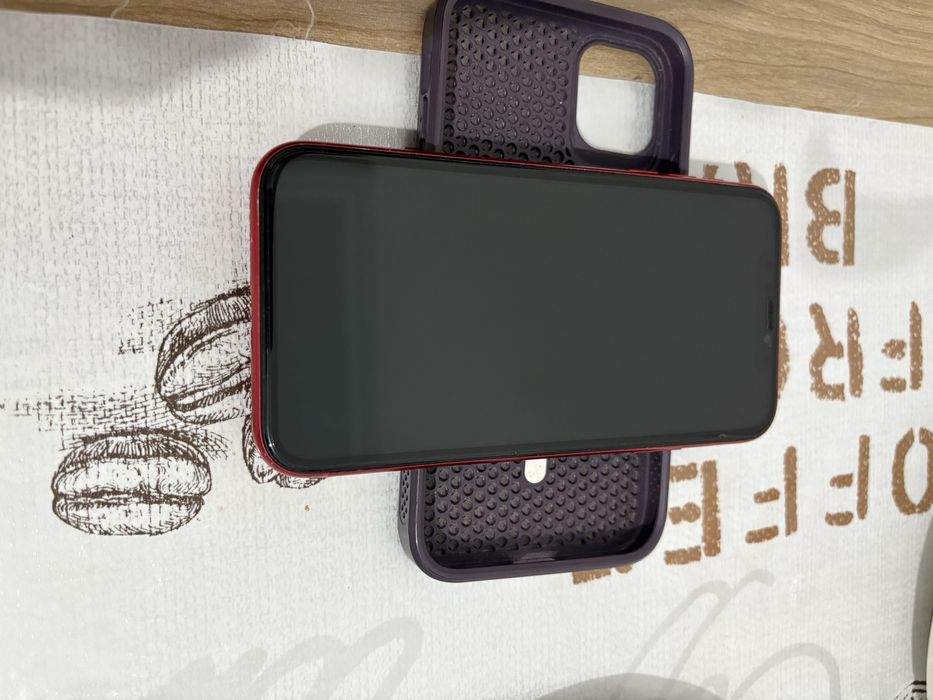 iPhone 11 продам
