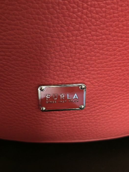 Furla оригинална дамска чанта