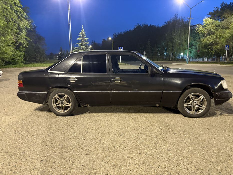 Продам w124 e260