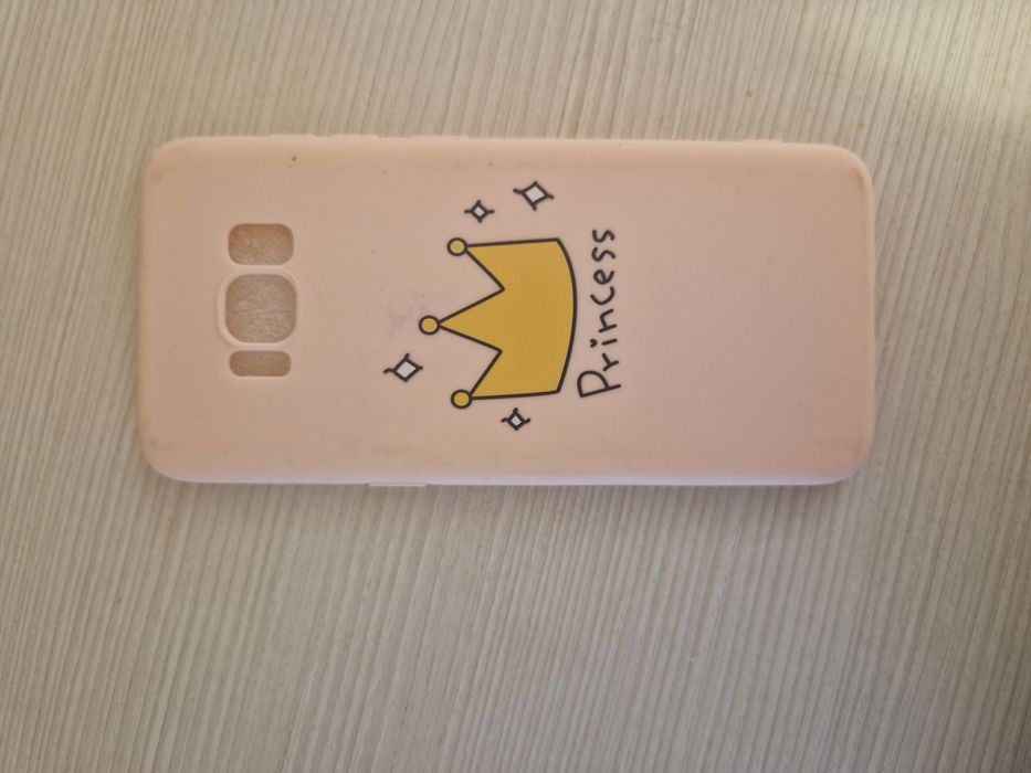 3huse pt Samsung S8 si S21 , noi , accesibile