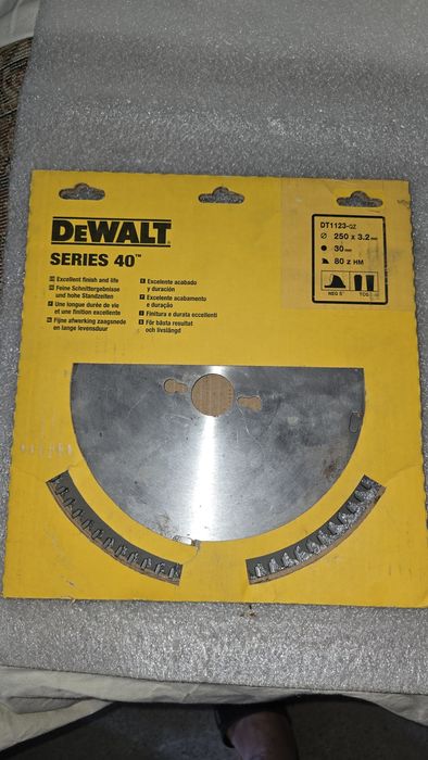 Пильные диски DeWalt с 40 зубьями (40T)