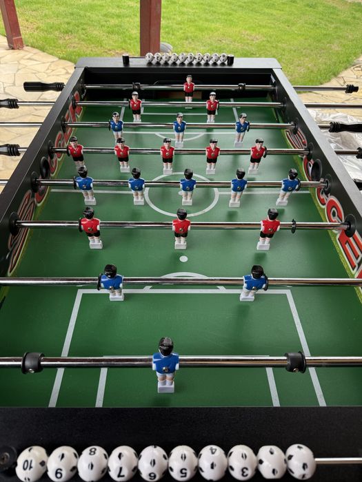 Masă de Fotbal Profesională (Foosball) – Dimensiuni Mari 142x72 cm – Stare Excelentă!