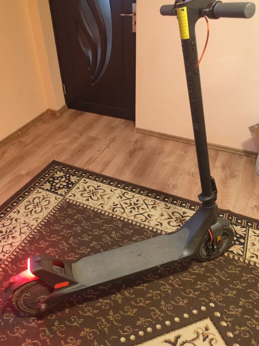 Vând trotineta electrica Xiaomi 4 Lite 2nd gen