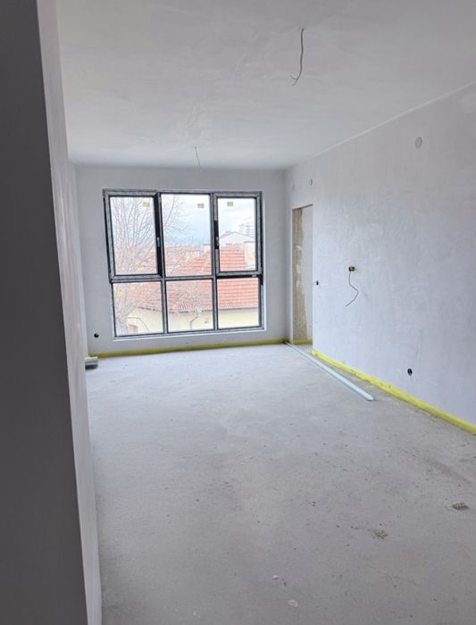 Продава се Тристаен апартамент в Кюстендил, Център - 83 кв.м за 860 €/кв.м - Снимка #6