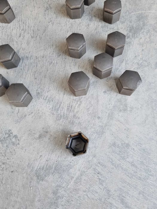 Set Antifurt Roti Original GM Astra j 2009-2015 si capace  prezoane.