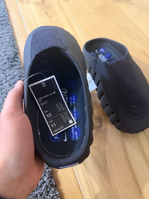 Nike mind noi cu eticheta