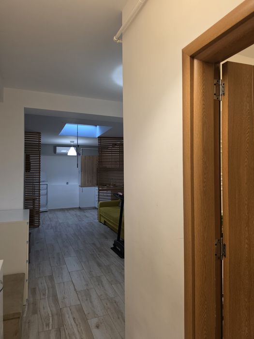 Garsonieră de închiriat – Apărătorii Patriei | 5 min metrou | 330 €/lună