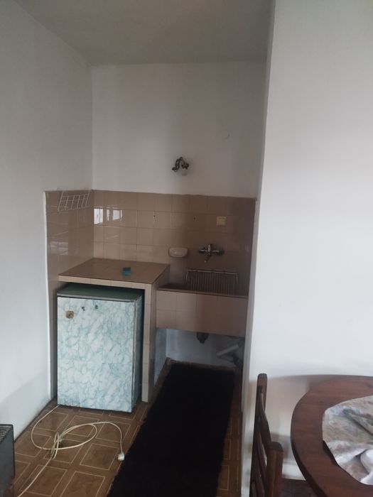 Дава се под наем Едностаен апартамент в Хасково, Дружба 1 - 25 кв.м за 66.3 € - Снимка #1