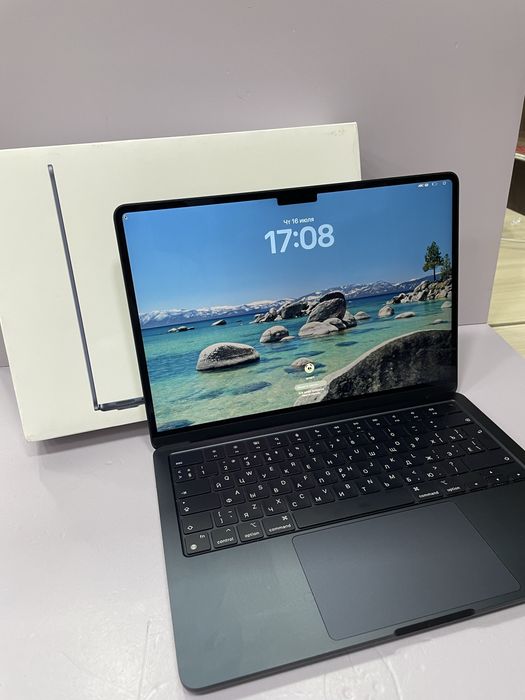 MacBook Air M2 2022г 13-inch 8/256