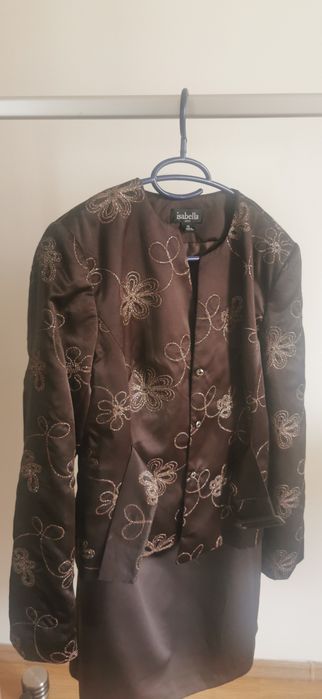 Oferta _ Costum femei nepurtat