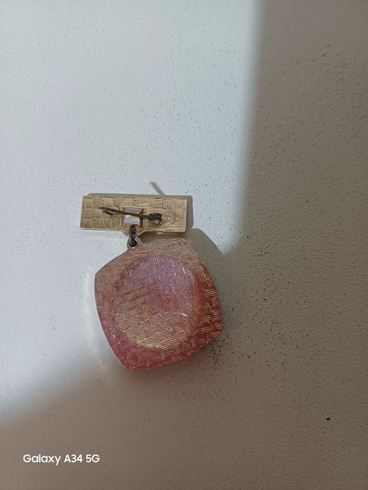 Значки разнообразние