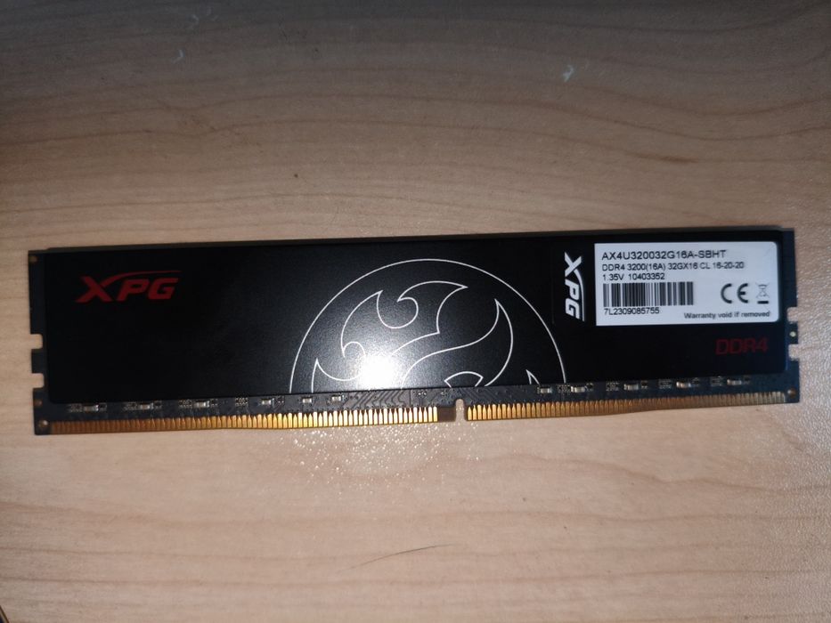 ADATA XPG Hunter 32gb 3200 DDR4