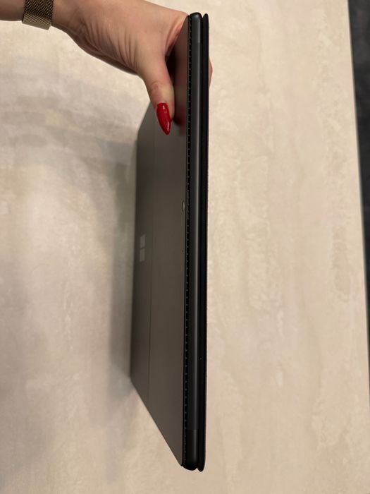 Microsoft Surface Pro 8 – Graphite