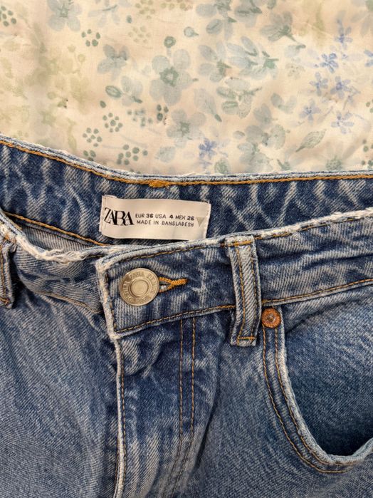 Zara тъмно сини дънкови панталонки размер 36