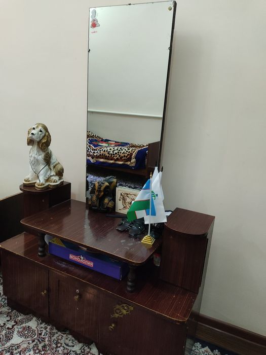 Продаю трюмо в хорошем состоянии