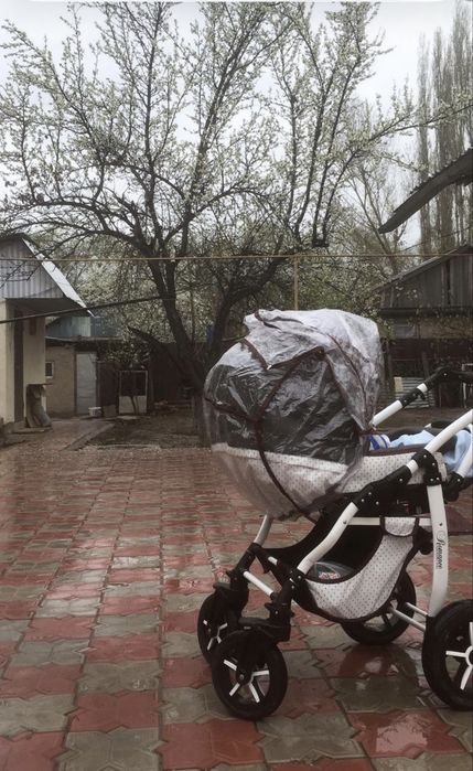 Продается комплект европейской коляски
