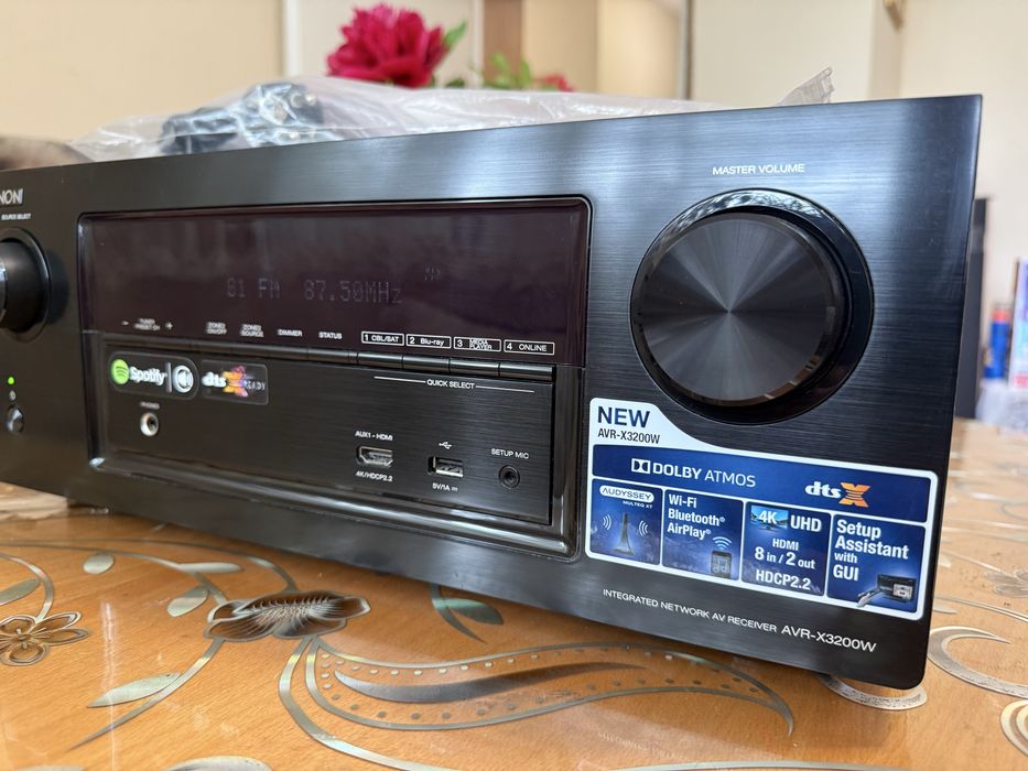 Denon AVR-X3200W Bluetooth Wi-Fi
