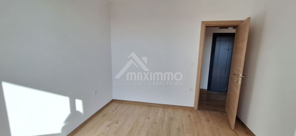 Продава се Двустаен апартамент в Варна, Младост 1 - 53 кв.м за 1251 €/кв.м - Снимка #5