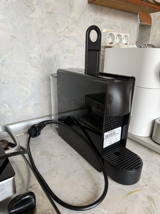 Кафемашина Nespresso Essenza Mini