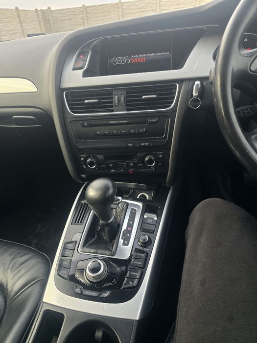 Mmi audi a4 b8  consola + butoane + unitate media