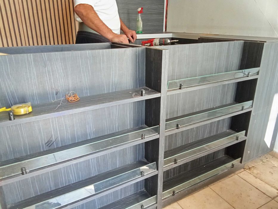 Търговско оборудване за магазин за алкохол и цигари-1500 лв.