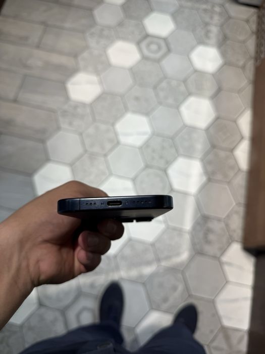 Iphone 15 pro 128 talik