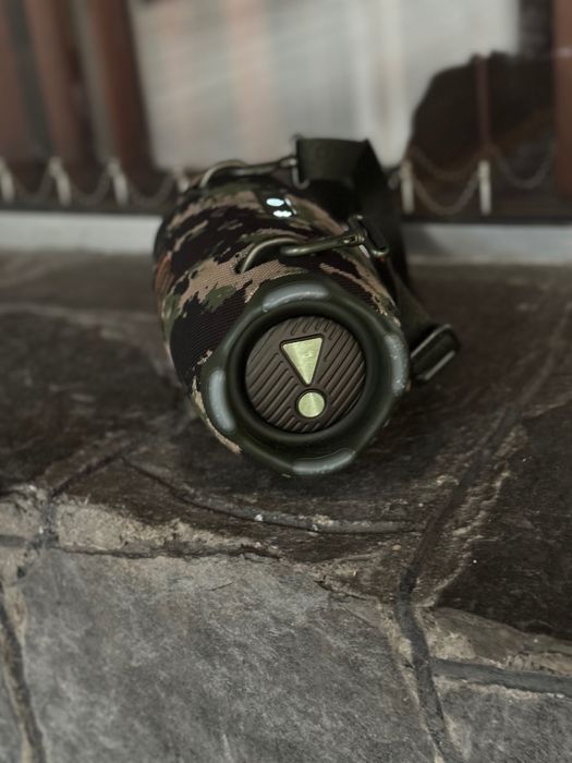 Тонколона JBL Xtreme 4 , много запазена лично предаване град Асеновград
